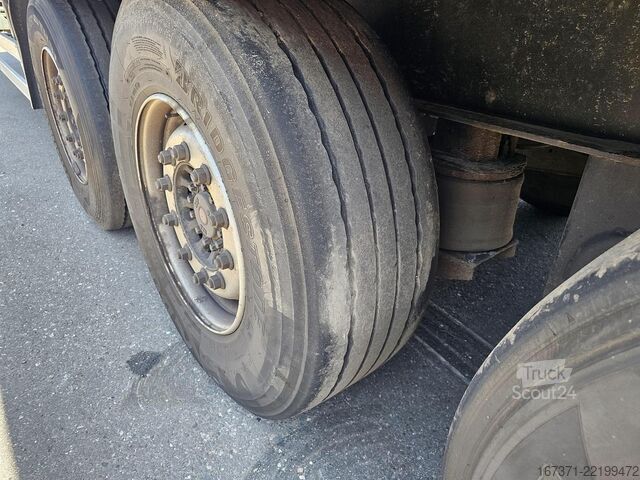 Завеса отстрани PACTON T3 001 /3 axle curtainsider /saf disc/ apk tuv/...