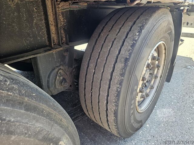Завеса отстрани PACTON T3 001 /3 axle curtainsider /saf disc/ apk tuv/...