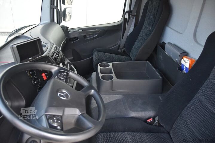 Resväska Mercedes-Benz Atego Atego 818 7500 kg