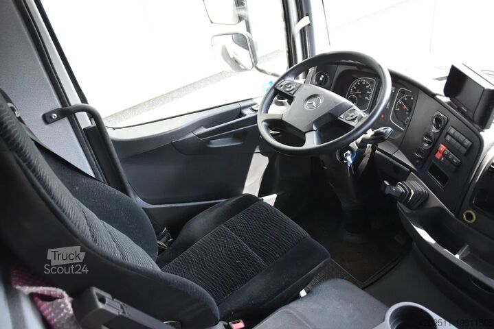 Resväska Mercedes-Benz Atego Atego 818 7500 kg