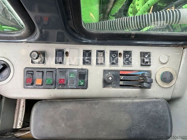 Pelle sur pneus KOMATSU PW 150ES-6K Mobilbagger Bj.2002