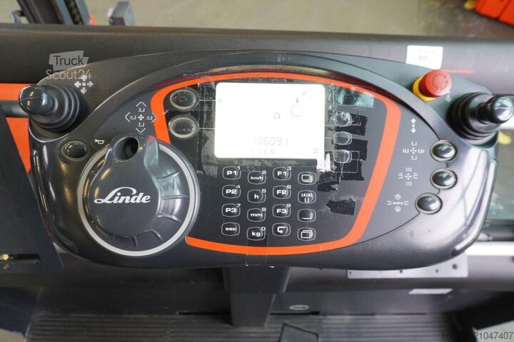 Préparateur de commandes à grande hauteur Linde K-Schwenkschubgabel 011