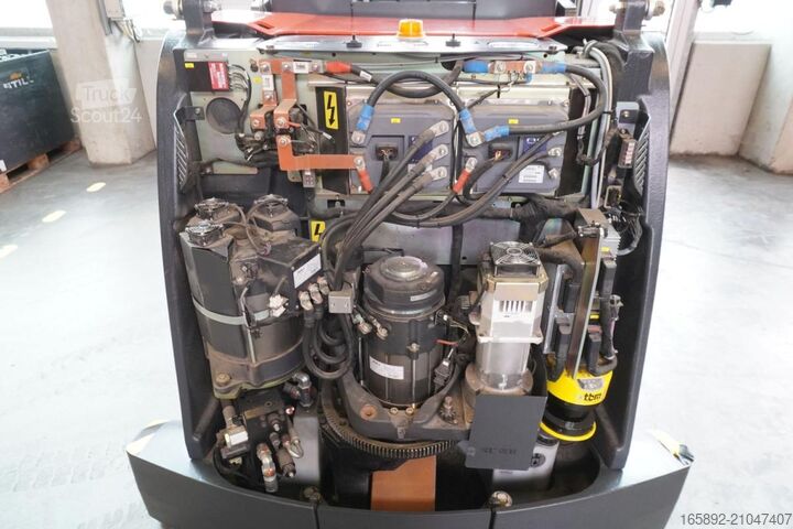 Préparateur de commandes à grande hauteur Linde K-Schwenkschubgabel 011