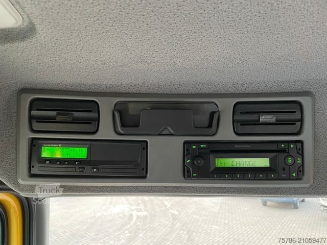 Wrecker MERCEDES-BENZ Atego 818 L Techau/ Winde/ AC/ AHK/ NL 2.6t/ E5