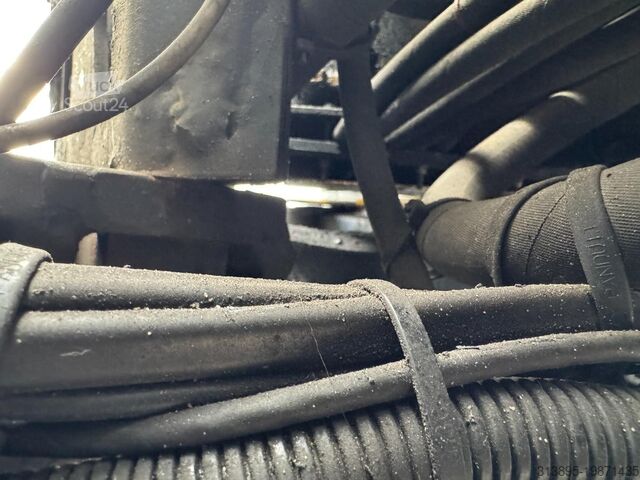 Kranwagen DAF CF410 FAQ HMF 2620, Unfall - Damaged.