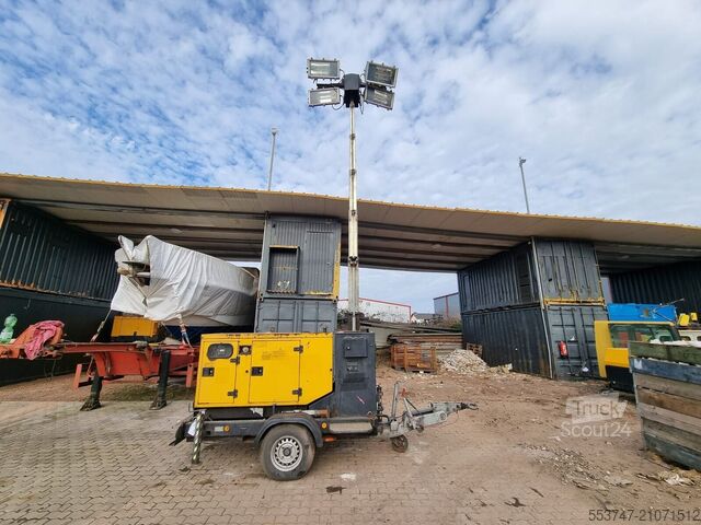 Lichtmast SDMO 9 MT M126 / Lichtmastgenerator