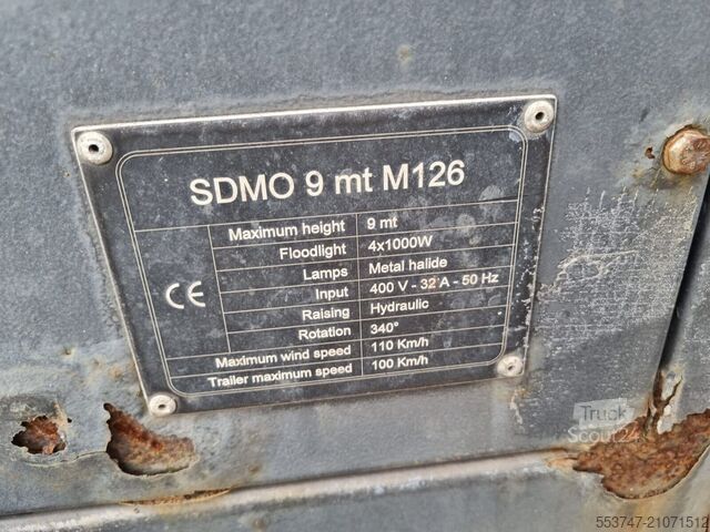 Lichtmast SDMO 9 MT M126 / Lichtmastgenerator