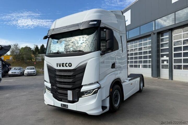 Vakio vetoauto IVECO S-Way 490 4x2