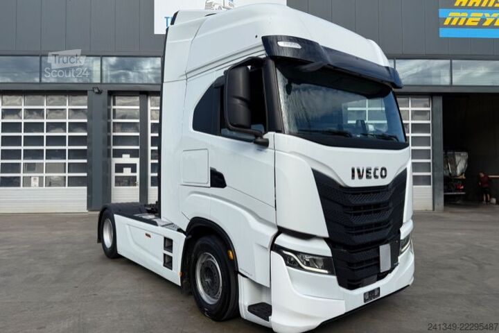 Vakio vetoauto IVECO S-Way 490 4x2