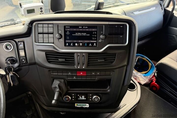 Vakio vetoauto IVECO S-Way 490 4x2