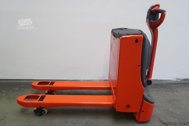 Manual pallet jack Linde T 16 1152-02