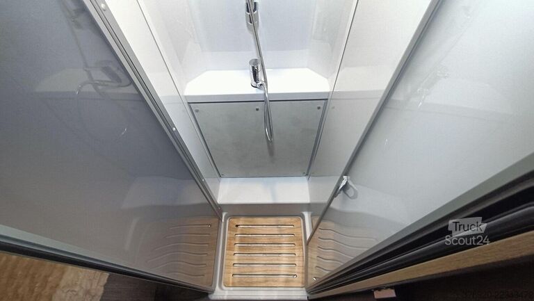 Polintegriran avtodom CARADO Edition26 T Ford 447 Trail Sondermodell  Trail