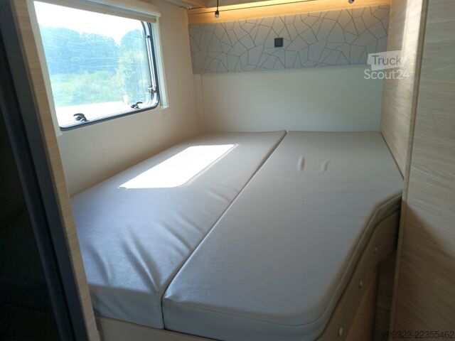 Poluintegrisani kamper Fiat Ducato Weinsberg Carasuite 2020 | Completamente accessoriato |5 postiletto