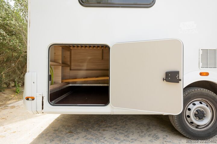 Poluintegrisani kamper Fiat Ducato Weinsberg Carasuite 2020 | Completamente accessoriato |5 postiletto