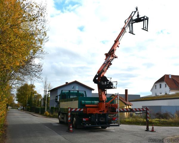 Camión de plataforma MAN TGS 26.440 EUR4 BAUSTOFF ATLAS 190.2 12,3m-1,3tn