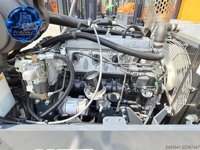 Nelisuuntatrukki Combilift C3000 GAS TRIPLEX 6400 ONLY 953H CABIN