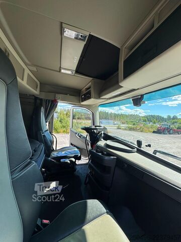  Volvo FH 460 6x4 COMING IN TWO WEEKS / LNG / TANDEM A...