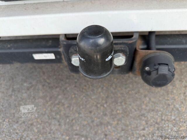 Transporter mit Pritsche & Plane RENAULT Master 3Sitze  Kamera AHK Navi 16.000 KM