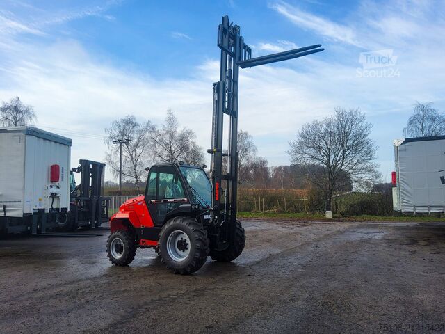 All-terrain forklift Manitou M 30-4