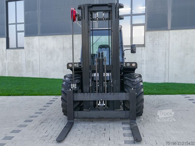 All-terrain forklift Manitou M 50-4