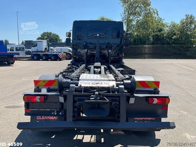  Renault D 240 Euro 6 AJK haakarmsysteem