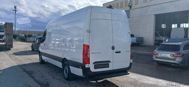 Fourgon tôlé Mercedes-Benz Sprinter 315 f 43/35