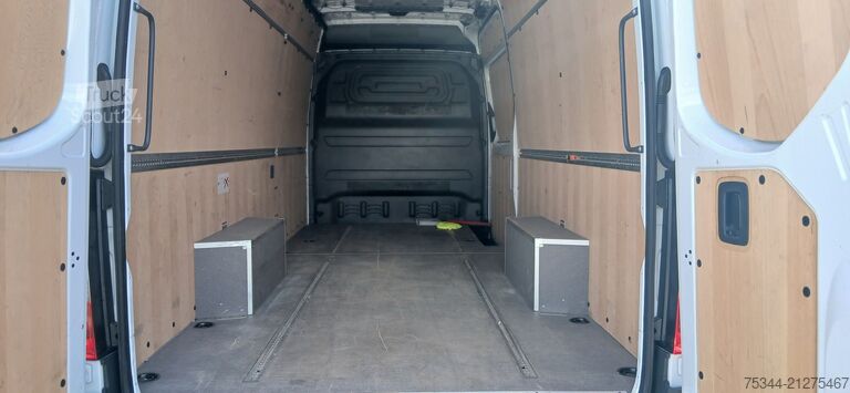 Fourgon tôlé Mercedes-Benz Sprinter 315 f 43/35
