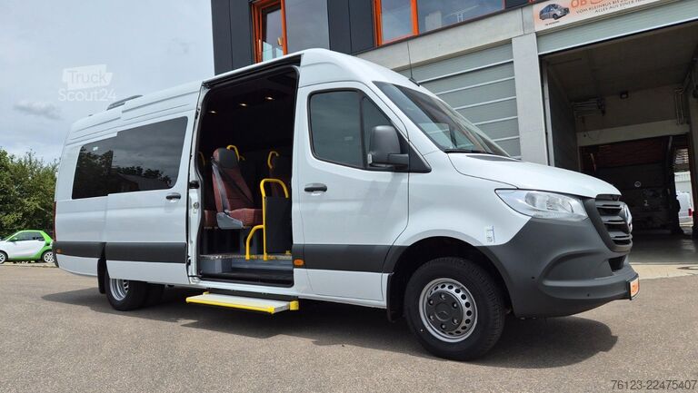 Minibus MERCEDES-BENZ 517 Sprinter Lord Light 22 Sitzer Lagerfahrzeug