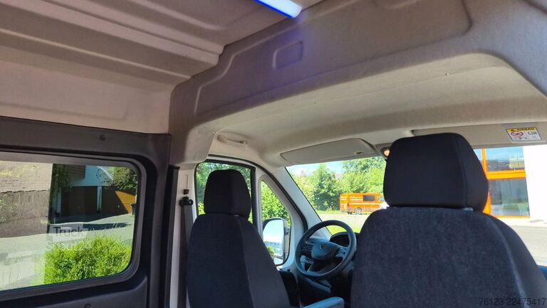 Bestelwagen met verhoogd dak PEUGEOT Boxer  Hochraum 9 Sitzer L3H2 verglast BlueHDi