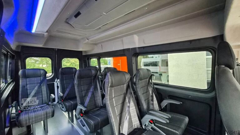 Bestelwagen met verhoogd dak PEUGEOT Boxer  Hochraum 9 Sitzer L3H2 verglast BlueHDi