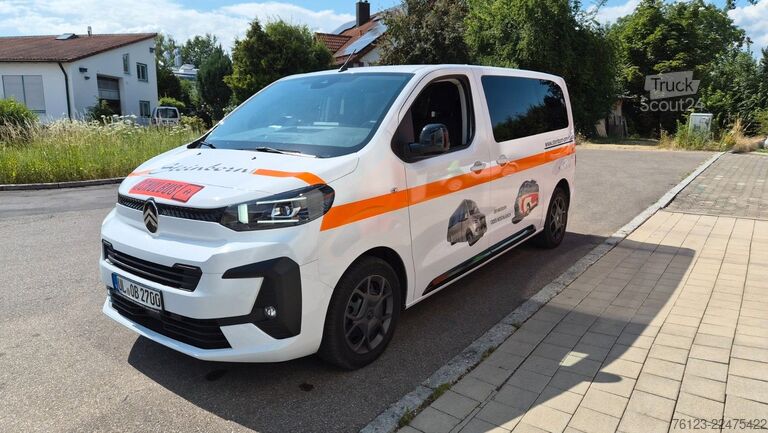 Minibus Citroën SpaceTourer Opel Zafira Plus M 9 Sitzer