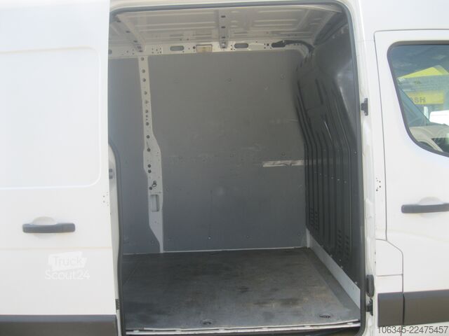 Yüksek tavanlı panelvan Opel Movano B