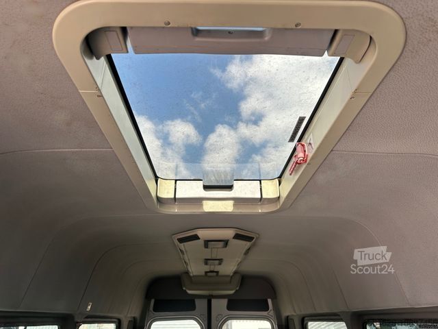 Minibusz MERCEDES-BENZ 516 CDI Sprinter