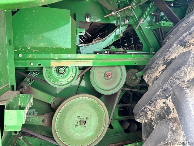 Kombains John Deere WT56/T560HM Mähdrescher *verunfallt*
