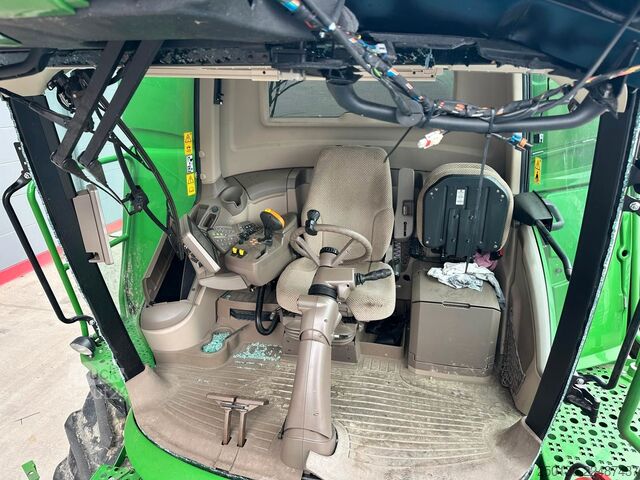 Kombains John Deere WT56/T560HM Mähdrescher *verunfallt*