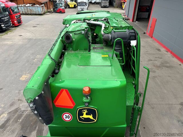 Kombains John Deere WT56/T560HM Mähdrescher *verunfallt*