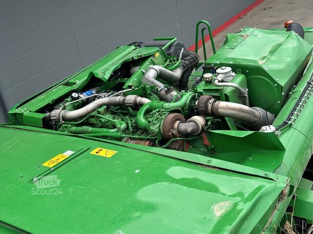 Kombains John Deere WT56/T560HM Mähdrescher *verunfallt*