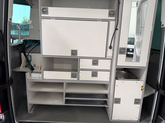 Fire truck VW Crafter L2H1*POLIZEI EINSATZFZG*STANDKÜHLUNG*TOP