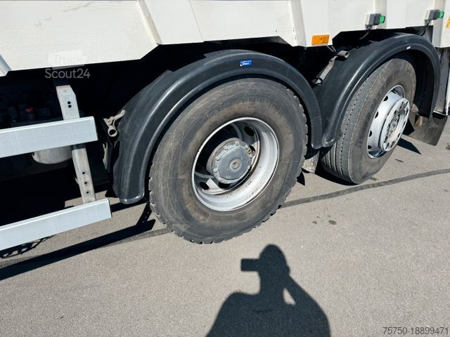 Camion à ordures MERCEDES-BENZ Econic 2633 6x2 Faun Variopress 522 + Zoeller