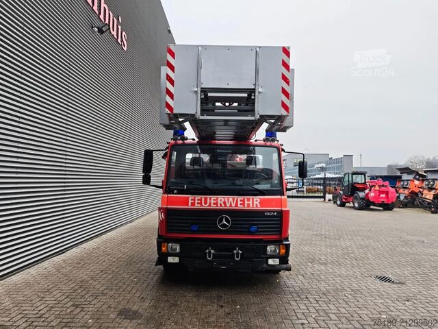 Brandweerwagen Mercedes-Benz 1524 4x2 Metz DLK 23-12 Drehleiter