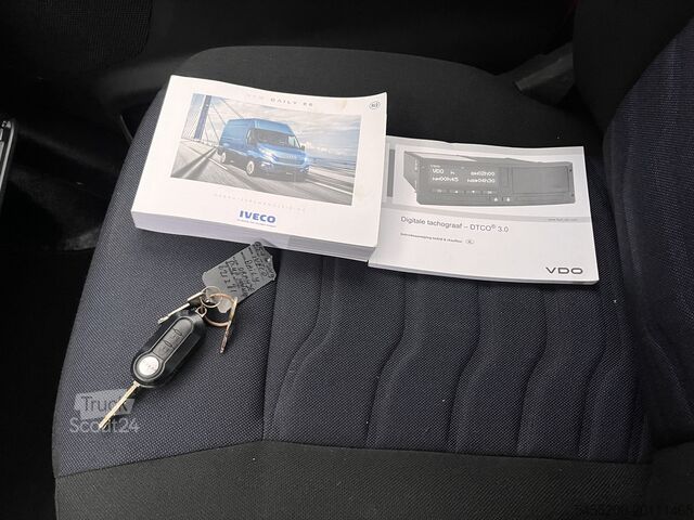 Loading platform Iveco Daily 35S12V 2.3 Laadklep 500kg Afneembare Trek...