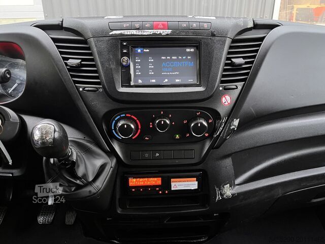 Навантажувальна платформа Iveco Daily 35S12V 2.3 Laadklep 500kg Afneembare Trek...