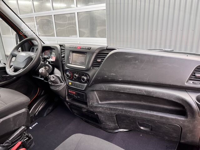 Loading platform Iveco Daily 35C15 2.3 375 Trekhaak 3500kg Laadklep 50...