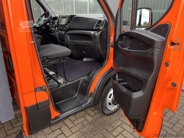 Loading platform Iveco Daily 35C15 2.3 375 Trekhaak 3500kg Laadklep 50...