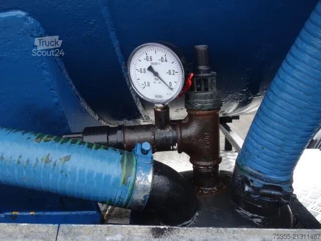 Véhicule aspirant Scania P114-340 16000 LITER VACUUM TOILET TRUCK,MANUAL...