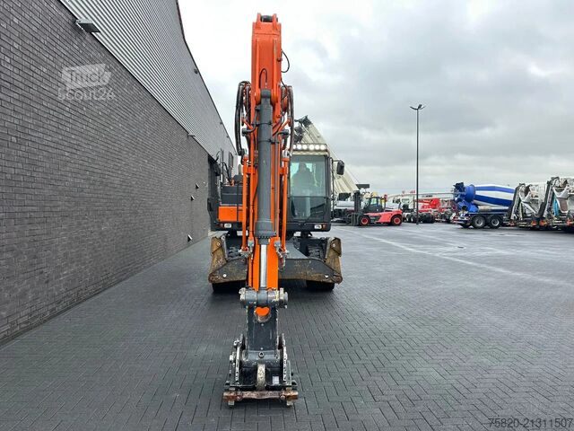 Excavadora de ruedas Doosan DX190W-5