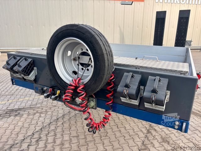 Semirimorchio ribassato GOLDHOFER STN-L 3 "Stepstar "MEGA" | Seilwinde*1.Hand*TOP!