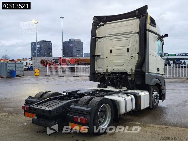 Volumetrekker Mercedes Actros 1845 4X2 Bigspace Lowdeck Mirrorcam 2x Tank