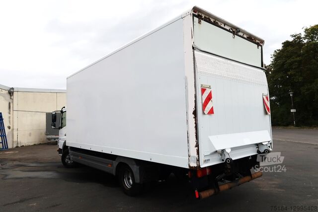 Caisse fermée (ou tôlé) Mercedes-Benz 818 L