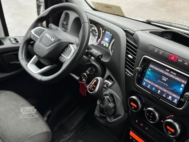 Koelwagen met geïsoleerde laadbak IVECO Daily 70-C18 Carrier Xarios500 Kühltransporter